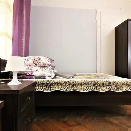 Spacious In The Heart Of * Krakau
