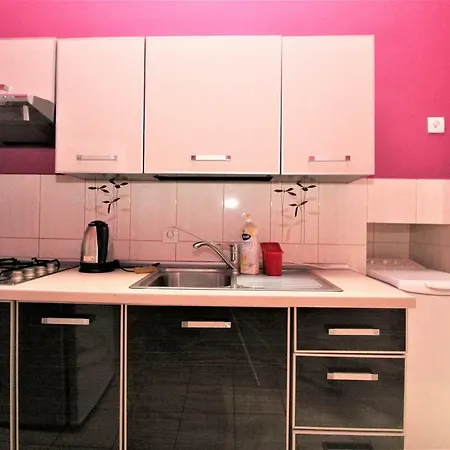 Apartman Spacious In The Heart Of *